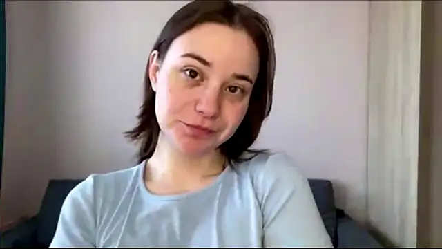 Snapshot of EditaBumford chatting on April 15, 2026, 8:53 am EditaBumford online show from April 15, 2026, 8:53 am
