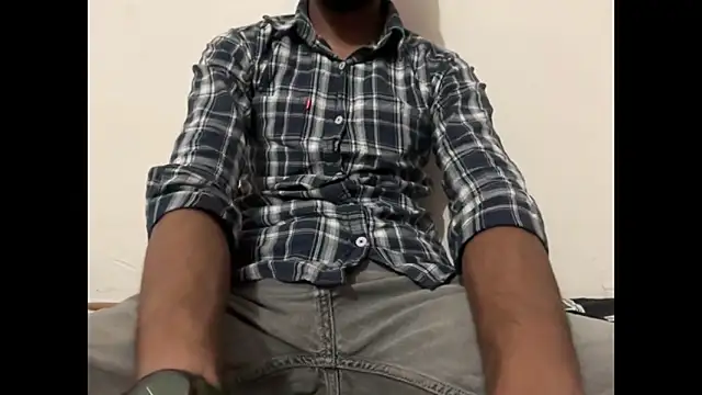 meatycronn online show from October 31, 2025, 7:21 pm