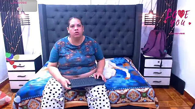 Candy and Jh0n online show from April 5, 2026, 3:13 am