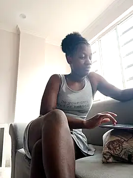 kharoll online show from October 17, 2025, 1:46 pm