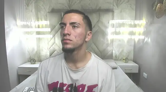 Snapshot of King_Dante_ chatting on February 8, 2025, 8:10 pm King Dante online show from February 8, 2025, 8:10 pm