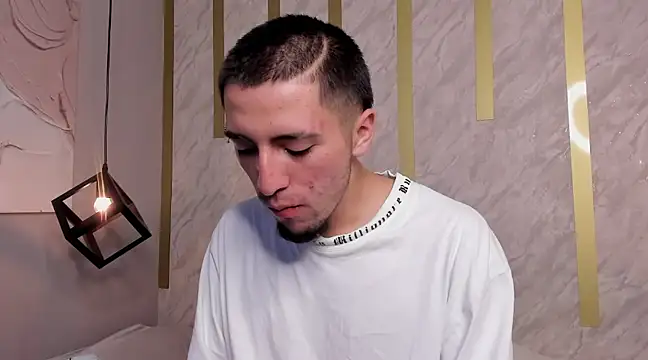 Snapshot of King_Dante_ chatting on February 10, 2025, 11:13 pm King Dante online show from February 10, 2025, 11:13 pm