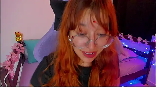 Snapshot of _Moon_Johnson chatting on October 30, 2025, 1:48 am  Moon Johnson online show from October 30, 2025, 1:48 am