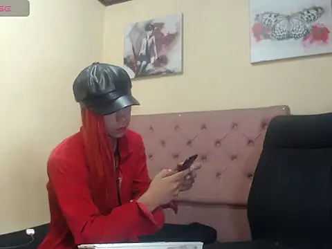 Angiee Ts online show from September 29, 2025, 1:50 pm