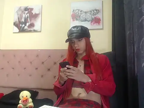 Angiee Ts online show from September 17, 2025, 12:29 pm