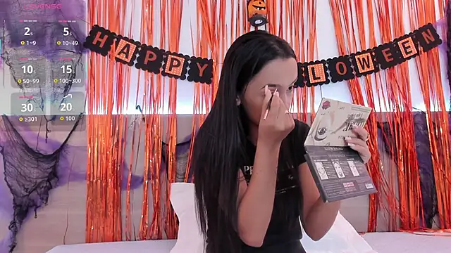 Snapshot of nataliiiiia chatting on October 20, 2025, 11:44 am nataliiiiia online show from October 20, 2025, 11:44 am