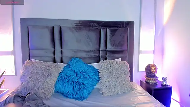 EmmaBecket2 online show from March 20, 2025, 4:18 am