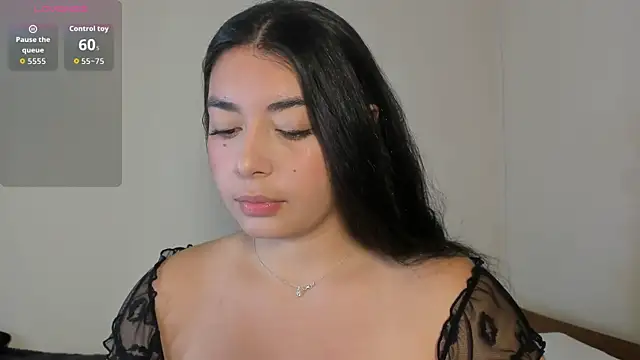  kimtorres   online show from January 18, 2026, 10:46 pm