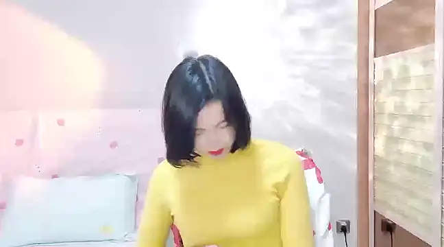 Linda-LL online show from March 18, 2025, 5:56 am