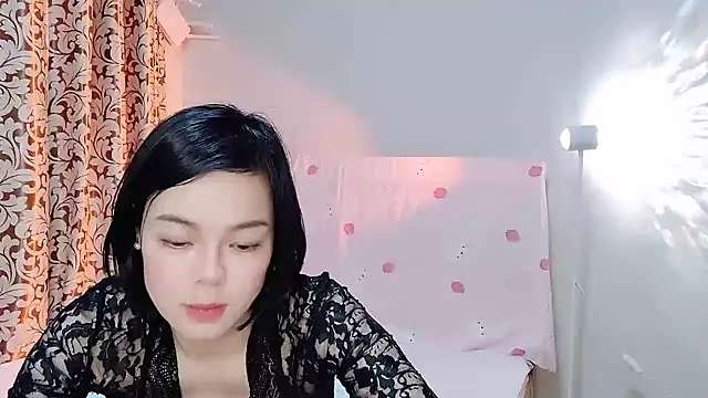 Linda-LL online show from March 8, 2025, 3:02 pm