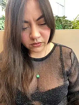 Snapshot of Iam__Cristal chatting on April 15, 2026, 10:10 pm Iam Cristal online show from April 15, 2026, 10:10 pm