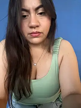 Snapshot of Iam__Cristal chatting on May 16, 2026, 10:42 pm Iam Cristal online show from May 16, 2026, 10:42 pm