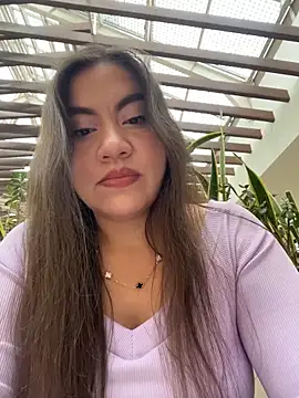 Snapshot of Iam__Cristal chatting on April 22, 2026, 9:21 pm Iam Cristal online show from April 22, 2026, 9:21 pm