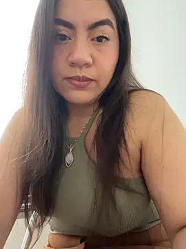 Snapshot of Iam__Cristal chatting on May 11, 2026, 10:29 pm Iam Cristal online show from May 11, 2026, 10:29 pm