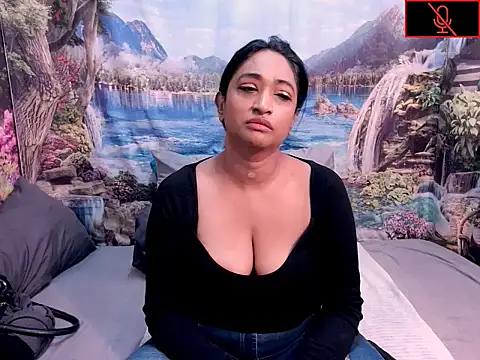 Snapshot of indianspicey chatting on November 14, 2025, 5:22 am indianspicey online show from November 14, 2025, 5:22 am