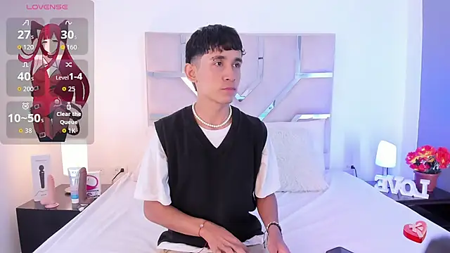 Thayler jones online show from September 19, 2025, 11:14 am