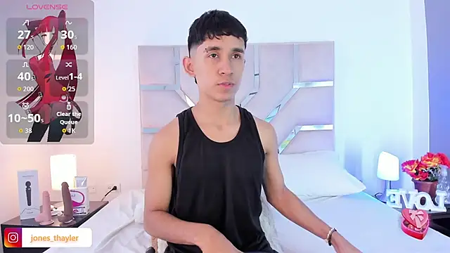 Thayler jones online show from November 30, 2025, 12:06 pm