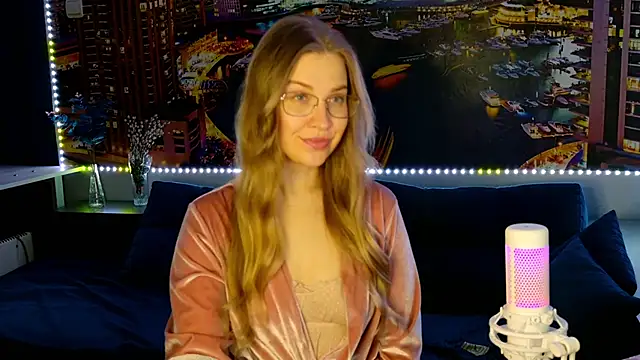 Snapshot of pusyavykusya chatting on March 18, 2025, 7:44 pm pusyavykusya online show from March 18, 2025, 7:44 pm