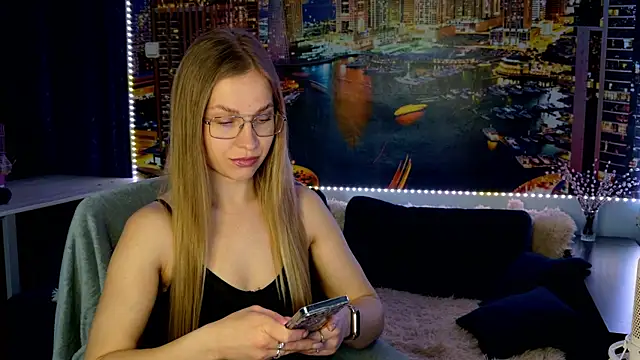 Snapshot of pusyavykusya chatting on April 2, 2026, 10:55 am pusyavykusya online show from April 2, 2026, 10:55 am