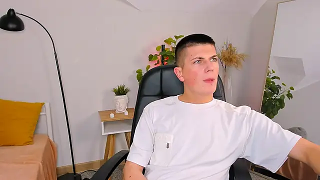 Rony winston online show from December 8, 2024, 5:01 pm