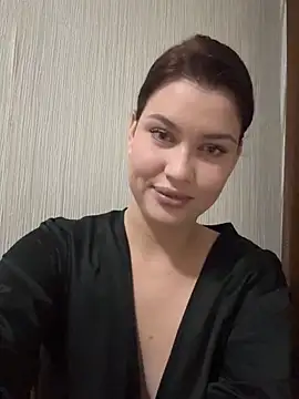 KikiWatson online show from October 9, 2025, 3:01 pm