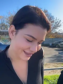 KikiWatson online show from October 30, 2025, 7:06 am