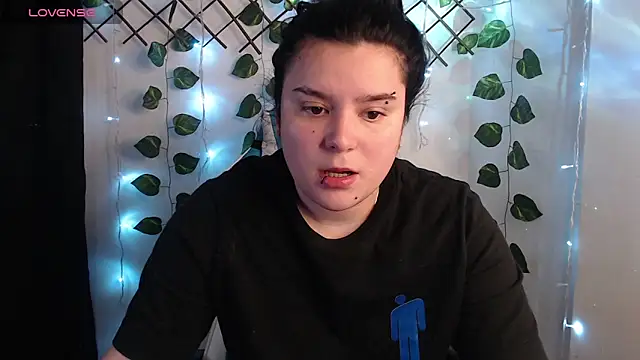 Snapshot of Nika_1_ chatting on April 10, 2026, 11:56 pm Nika 1 online show from April 10, 2026, 11:56 pm