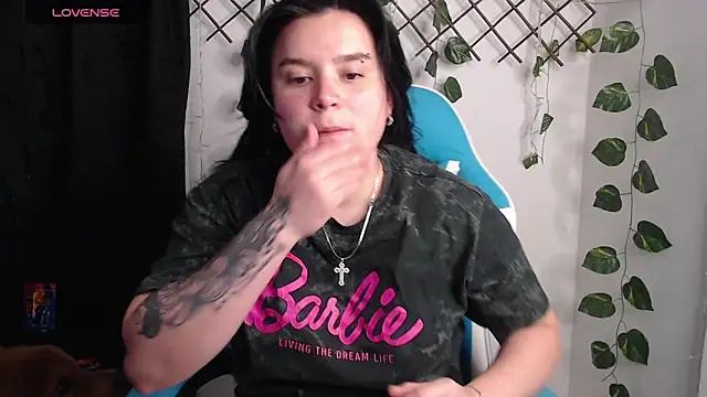 Nika 1  online show from May 28, 2026, 3:03 am