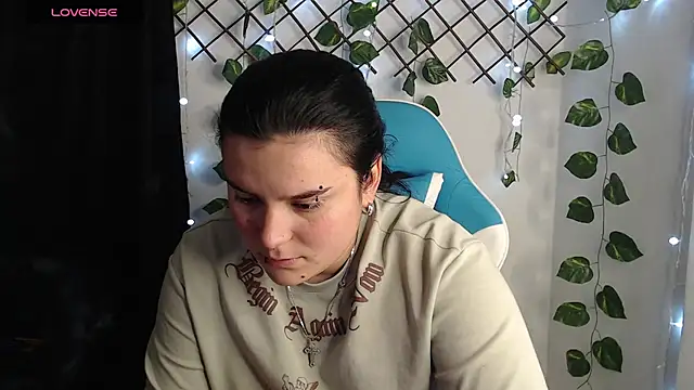 Nika 1  online show from May 25, 2026, 12:32 am