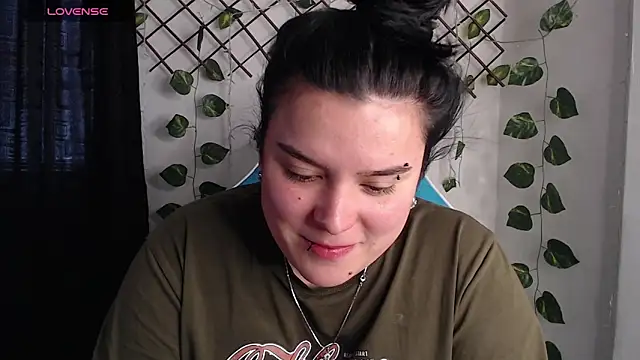 Nika 1  online show from May 20, 2026, 7:33 pm