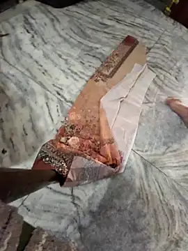 menakshiiikaur online show from March 26, 2026, 11:41 am