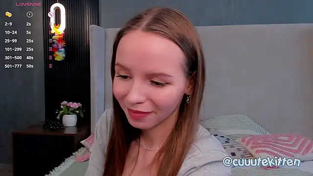 AlodiaHamblett online show from October 4, 2025, 7:21 am