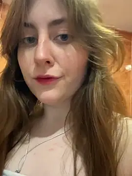 Snapshot of Topvi_ chatting on October 19, 2025, 6:21 pm Topvi online show from October 19, 2025, 6:21 pm