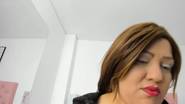 Snapshot of michell_taylor__ chatting on March 21, 2025, 4:06 am michell taylor online show from March 21, 2025, 4:06 am