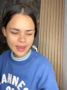 HannaRhodes online show from October 1, 2025, 1:15 pm