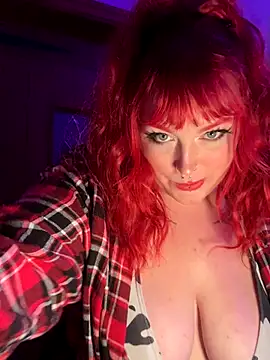 puffpixiee online show from November 1, 2025, 9:08 pm