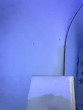 MadelineBenet online show from November 30, 2025, 3:18 am