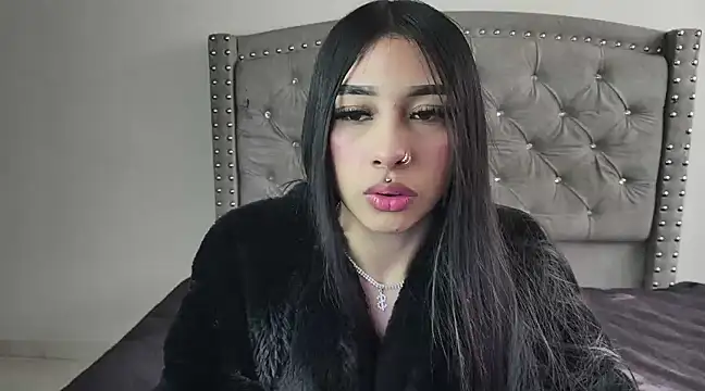 Snapshot of Nesuko_kamado_ chatting on March 4, 2025, 3:15 pm Nesuko kamado online show from March 4, 2025, 3:15 pm