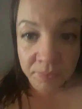 theyluvvus76 online show from February 16, 2026, 4:11 am