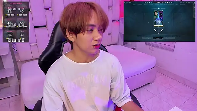 Eriol  online show from November 22, 2025, 12:48 pm