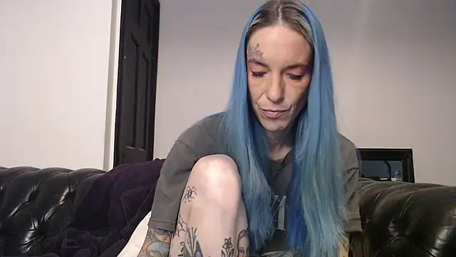 Snapshot of RavenryderUK chatting on January 9, 2025, 9:16 pm RavenryderUK online show from January 9, 2025, 9:16 pm