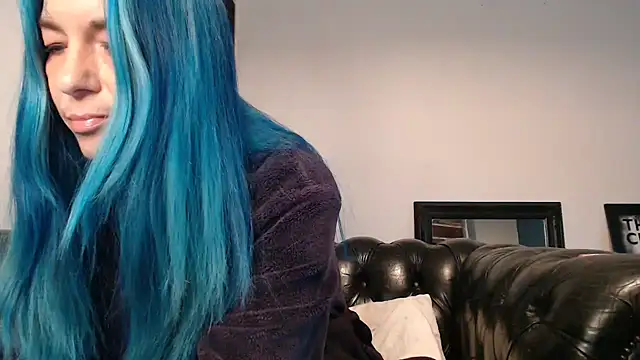 Snapshot of RavenryderUK chatting on February 19, 2025, 10:53 pm RavenryderUK online show from February 19, 2025, 10:53 pm