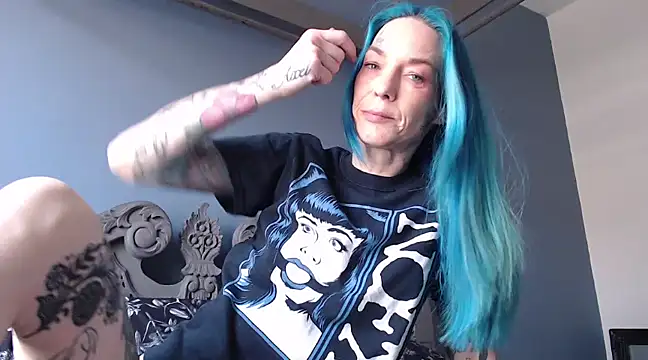 Snapshot of RavenryderUK chatting on March 5, 2025, 10:44 am RavenryderUK online show from March 5, 2025, 10:44 am