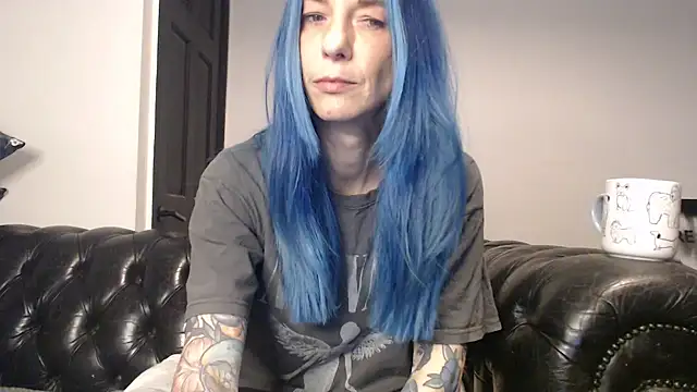 Snapshot of RavenryderUK chatting on February 13, 2025, 10:00 pm RavenryderUK online show from February 13, 2025, 10:00 pm