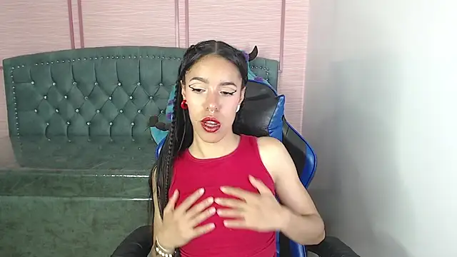 Snapshot of stephania_t chatting on February 21, 2025, 10:04 pm stephania t online show from February 21, 2025, 10:04 pm