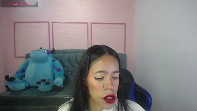 Snapshot of stephania_t chatting on March 5, 2025, 10:33 am stephania t online show from March 5, 2025, 10:33 am