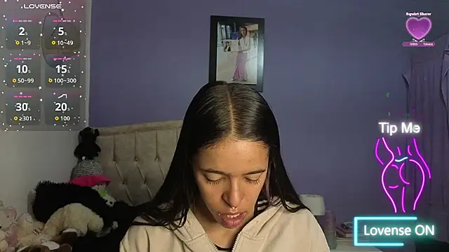 Snapshot of stephania_t chatting on July 16, 2026, 2:03 pm stephania t online show from July 16, 2026, 2:03 pm