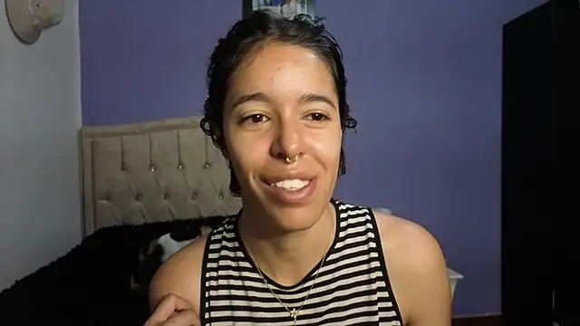 Snapshot of stephania_t chatting on June 19, 2026, 1:50 pm stephania t online show from June 19, 2026, 1:50 pm