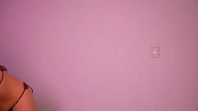 Snapshot of julz_03 chatting on March 4, 2026, 6:43 am julz 03 online show from March 4, 2026, 6:43 am