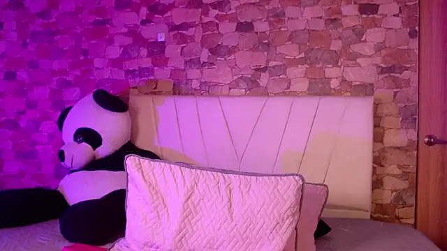 Snapshot of julz_03 chatting on March 14, 2026, 6:30 am julz 03 online show from March 14, 2026, 6:30 am